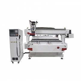  Máy CNC 1325 thay dao tự động 